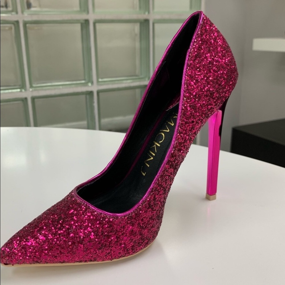 Ladies Fuchsia Glitter Pump - Picture 2 of 7